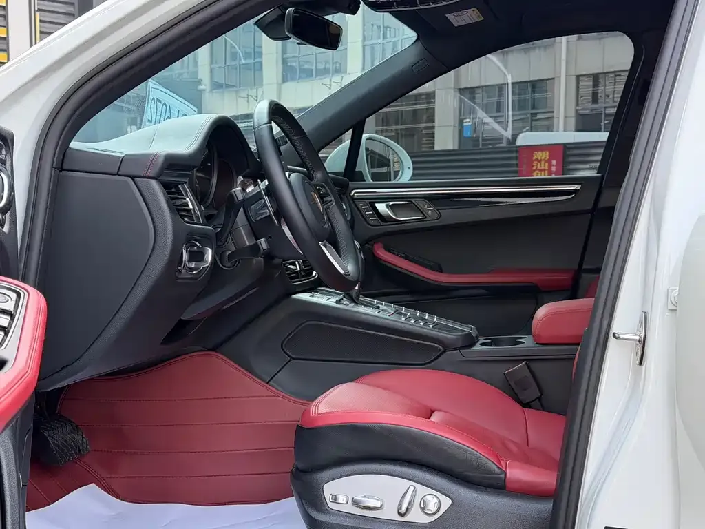 Porsche Macan 2021 из CN, фото 10
