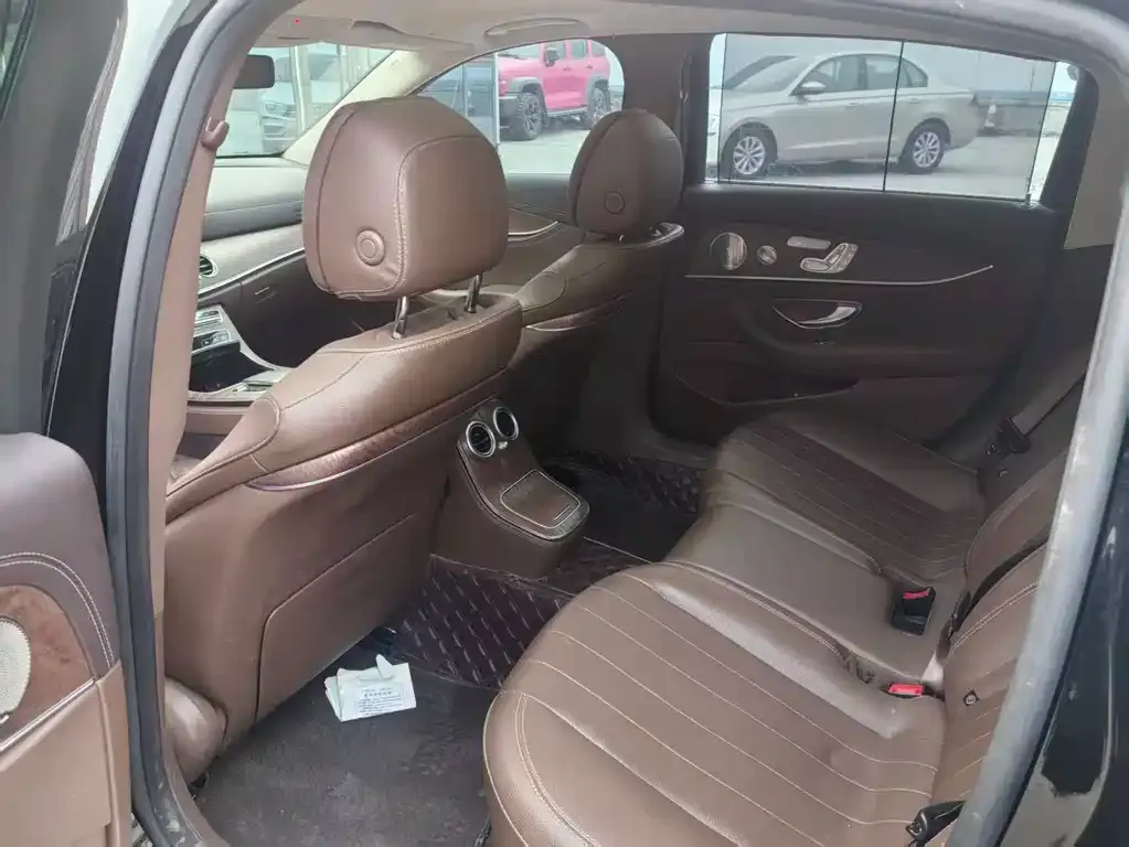 Mercedes-Benz E-Class 2022 из CN, фото 8