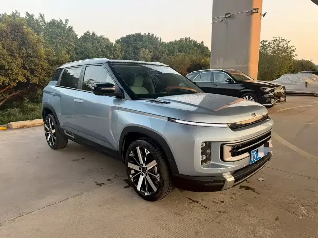 Geely Icon 2023 из CN, фото 2