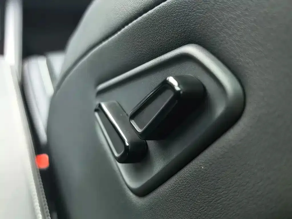 Volkswagen Magotan 2024 из CN, фото 2