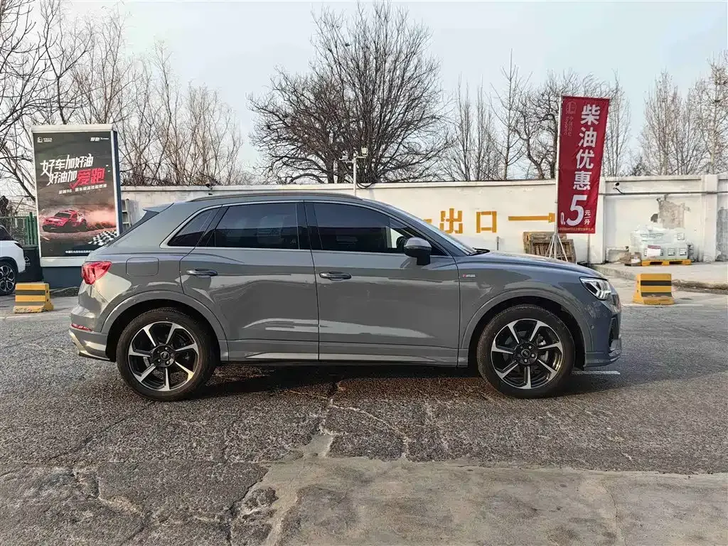 Audi Q3 2023 из CN, фото 8