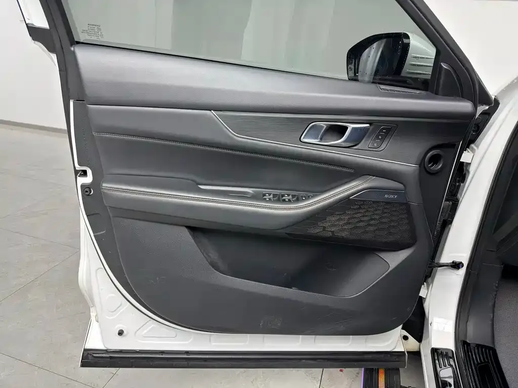Changan UNI-K iDD 2022 из CN, фото 4