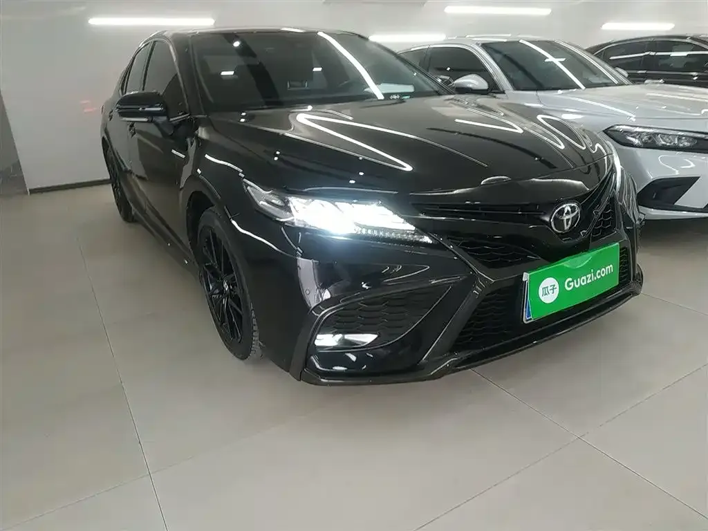 Toyota Camry 2023 из CN, фото 7