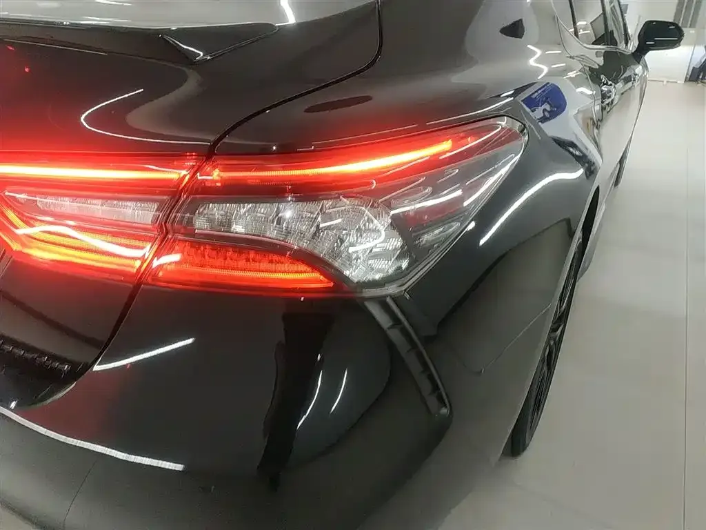 Toyota Camry 2023 из CN, фото 8