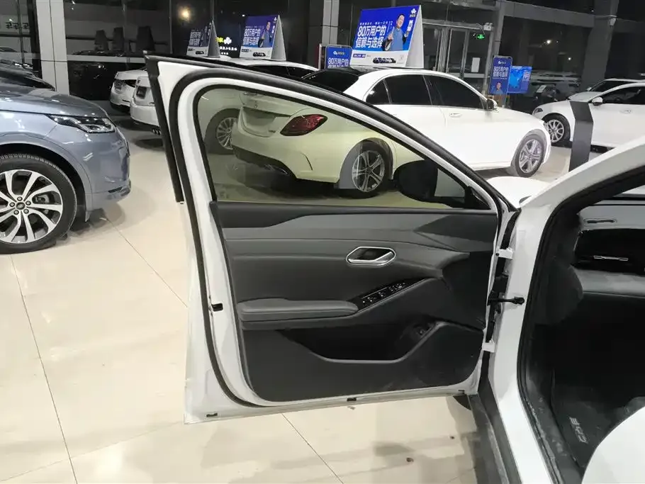 BYD Qin L 2025 из CN, фото 10