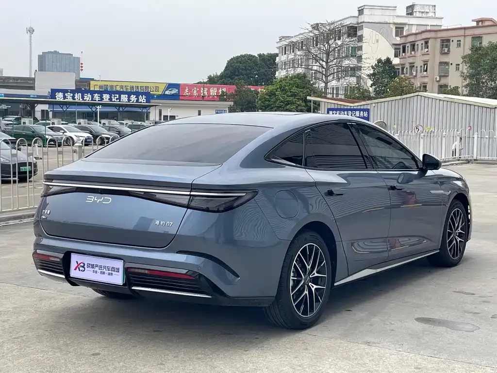 BYD Seal 07 DM-i 2024 из CN, фото 10