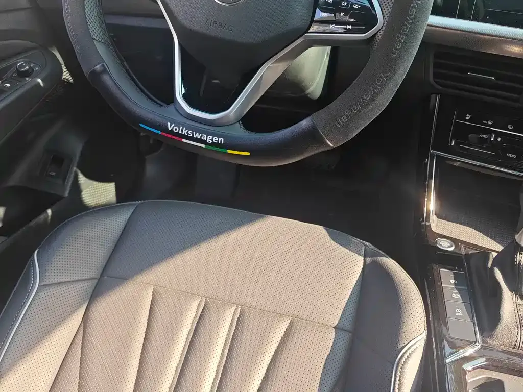 Volkswagen Passat — фото 9
