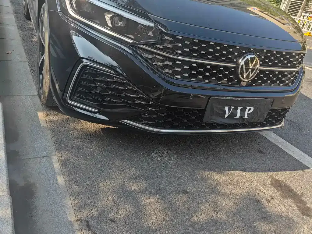 Volkswagen Passat — фото 5