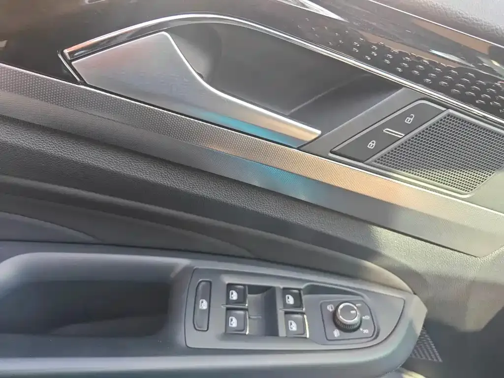 Volkswagen Passat — фото 3