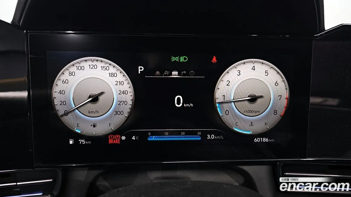 Hyundai AVANTE — фото 4