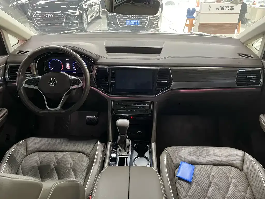 Volkswagen Viloran 2021 из CN, фото 4
