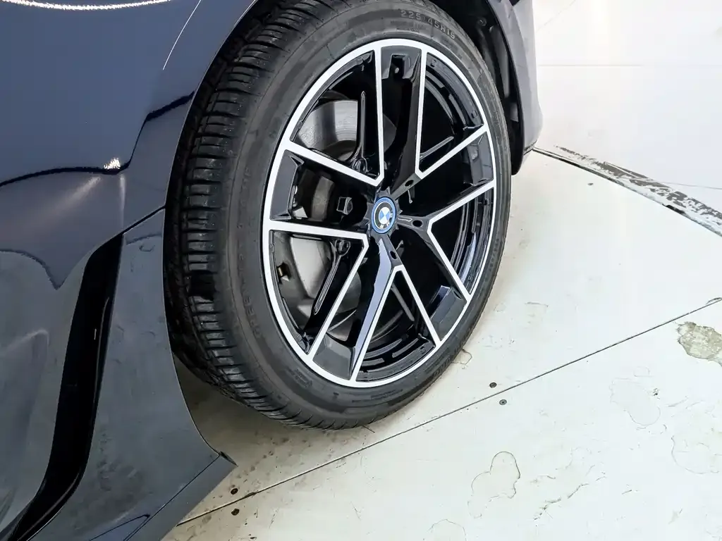 BMW i3 2023 из CN, фото 9