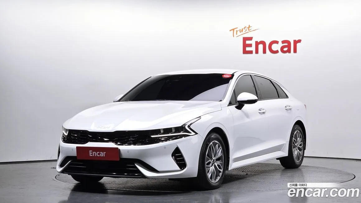 Kia K5 — фото 1