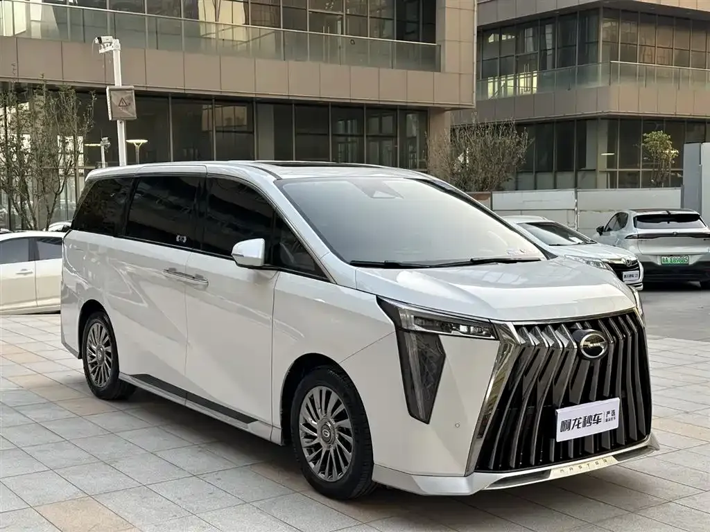 GAC Motor Trumpchi M8 — фото 10