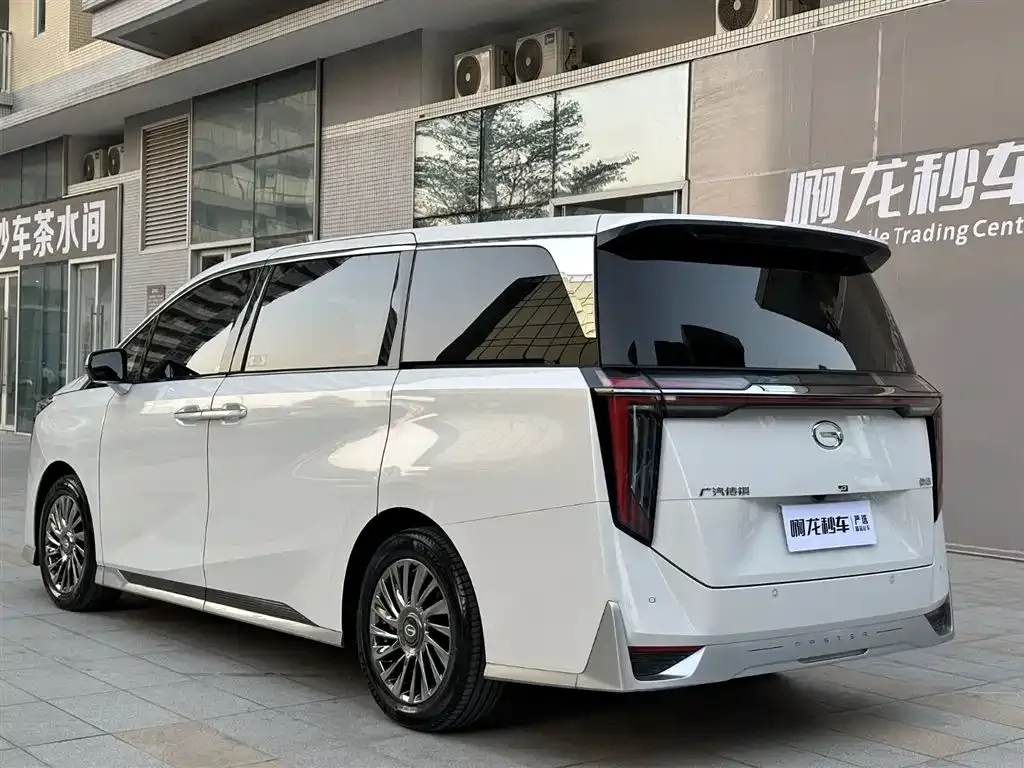 GAC Motor Trumpchi M8 — фото 2