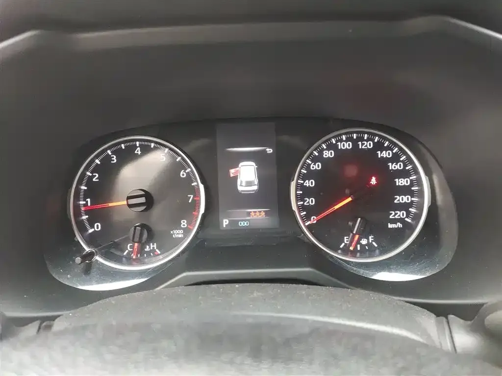 Toyota Wildlander 2023 из CN, фото 4