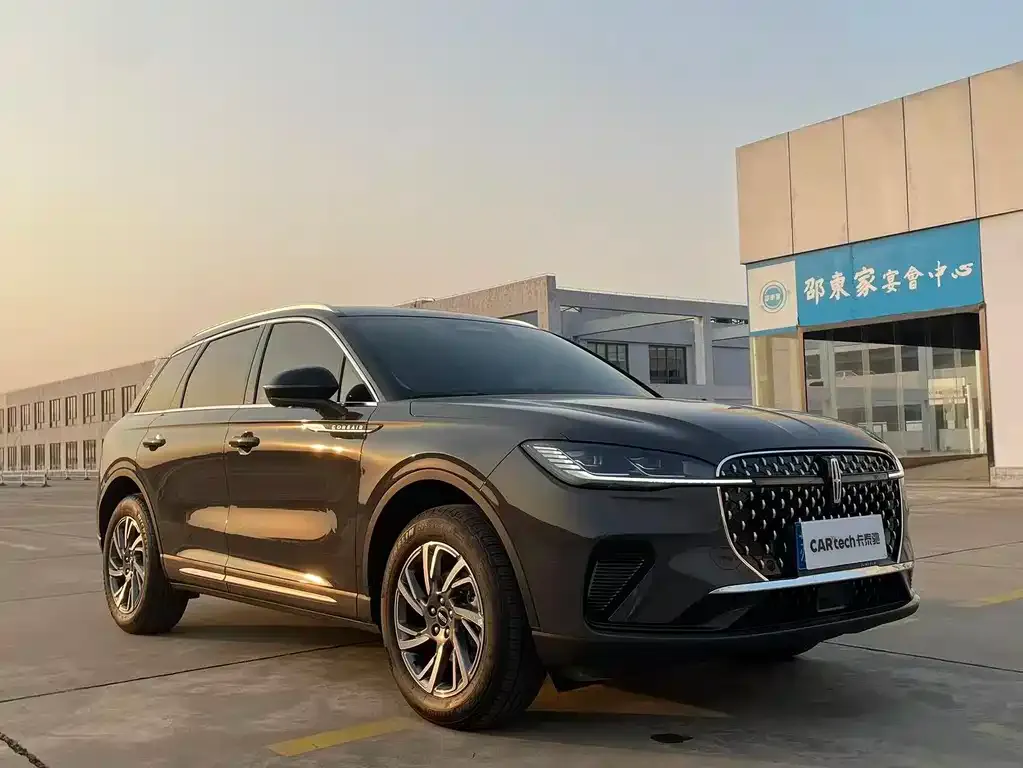 Lincoln Corsair 2025 из CN, фото 6