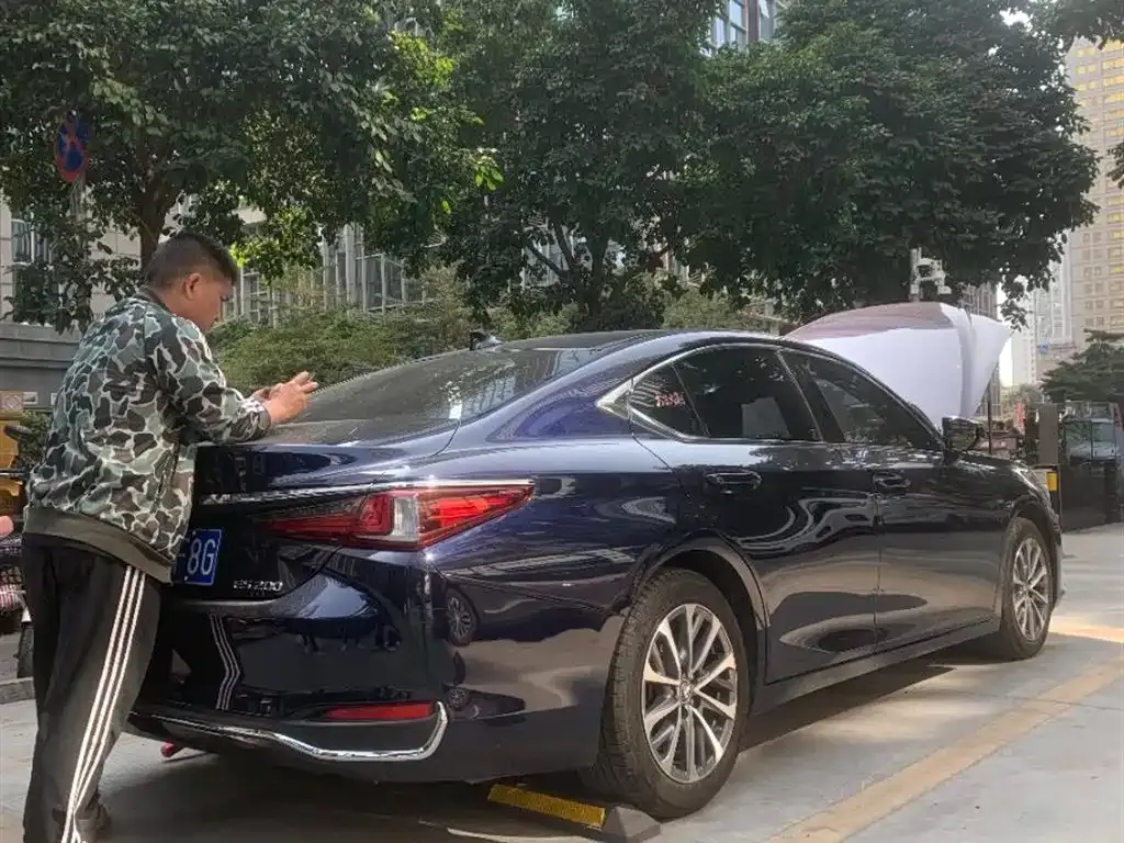 Lexus ES 2023 из CN, фото 5
