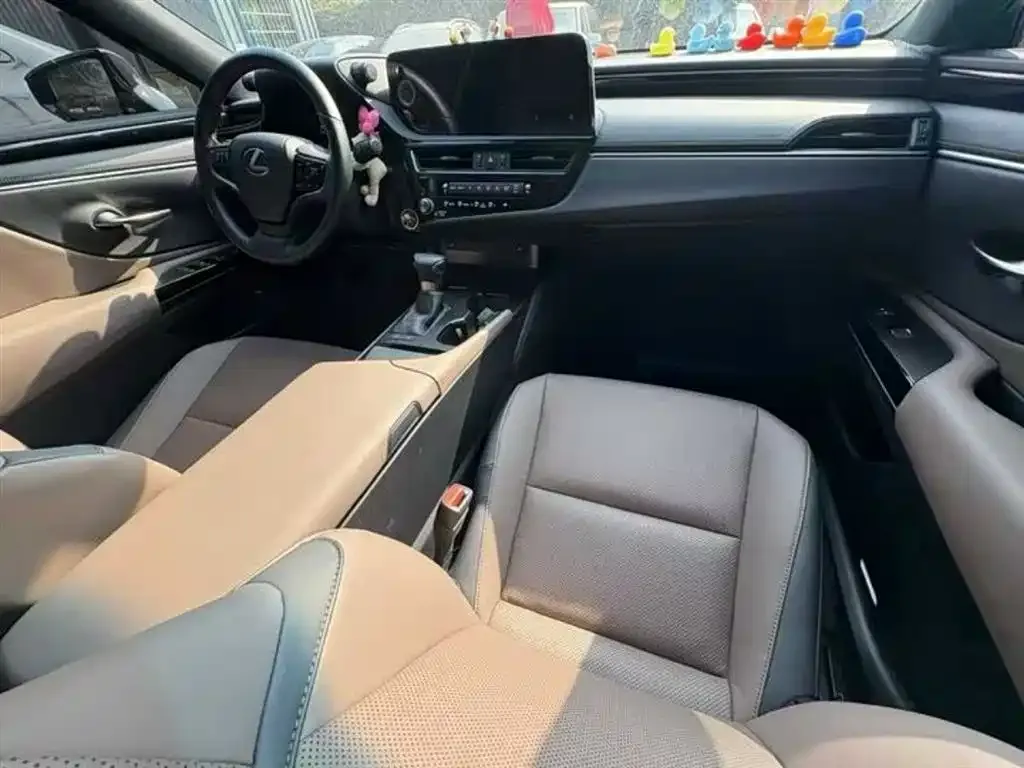 Lexus ES 2023 из CN, фото 8