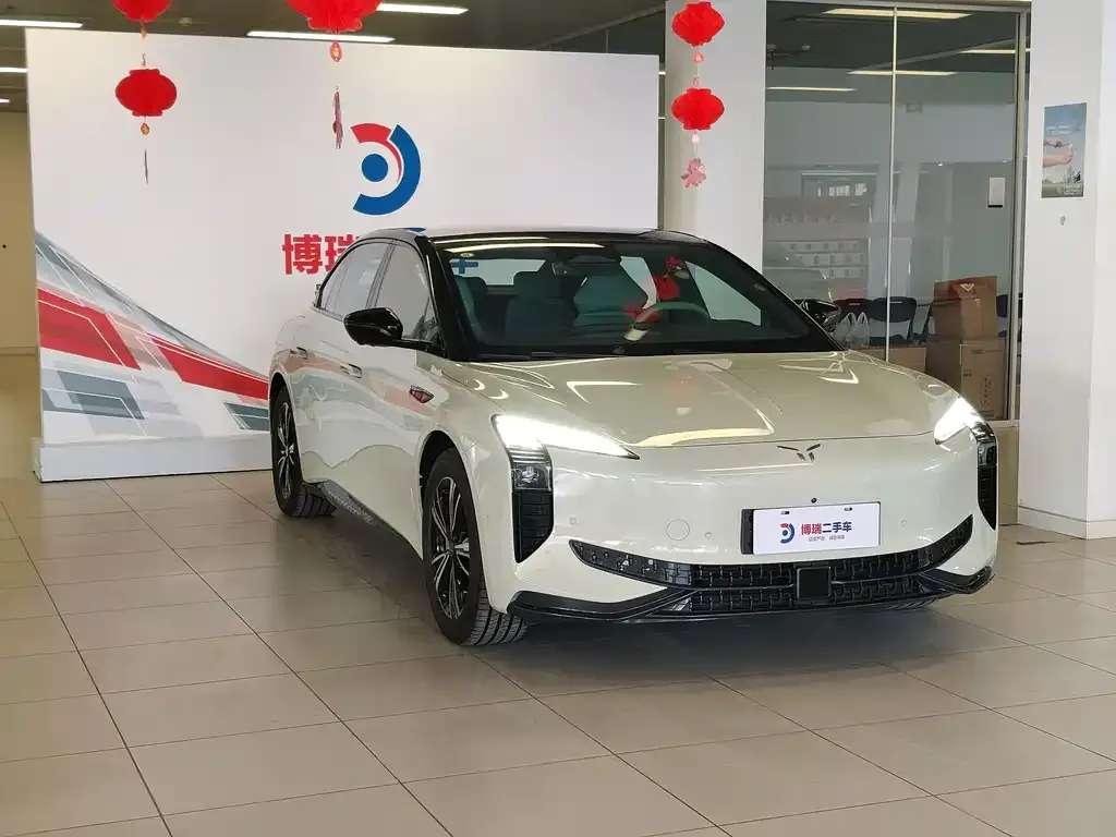 Hongqi EH7 2024 из CN, фото 5