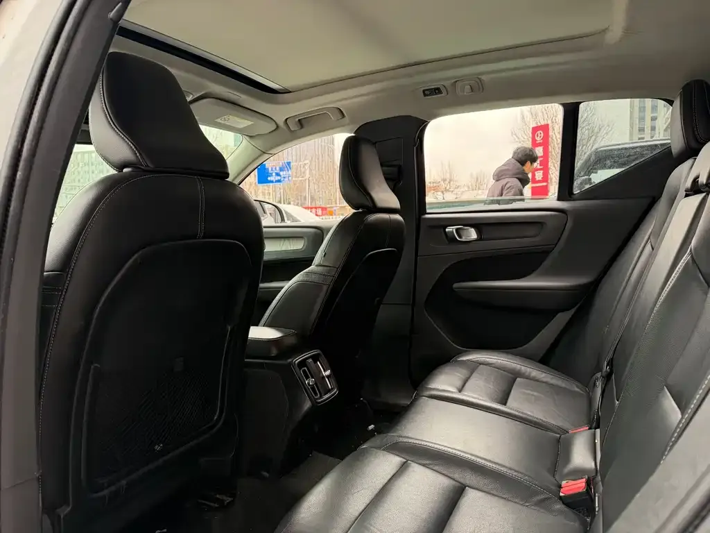 Volvo XC40 2021 из CN, фото 5