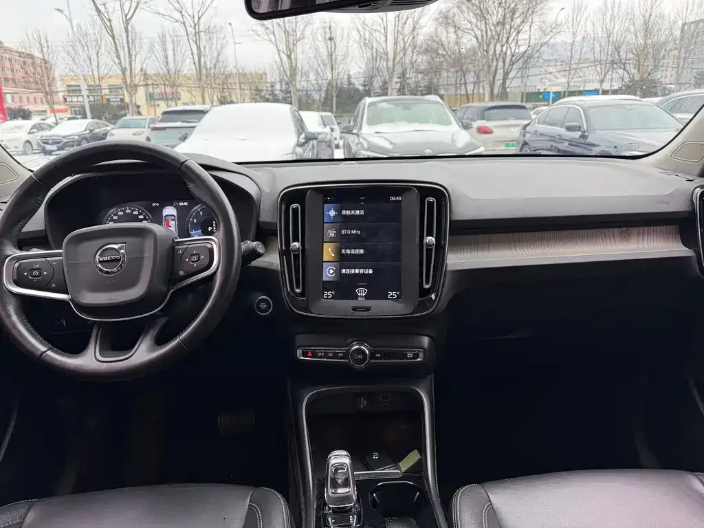 Volvo XC40 2021 из CN, фото 8