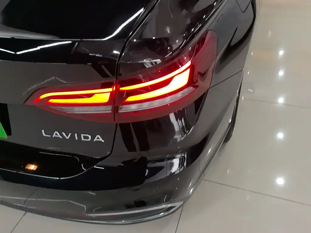 Volkswagen Lavida 2023 из CN, фото 2