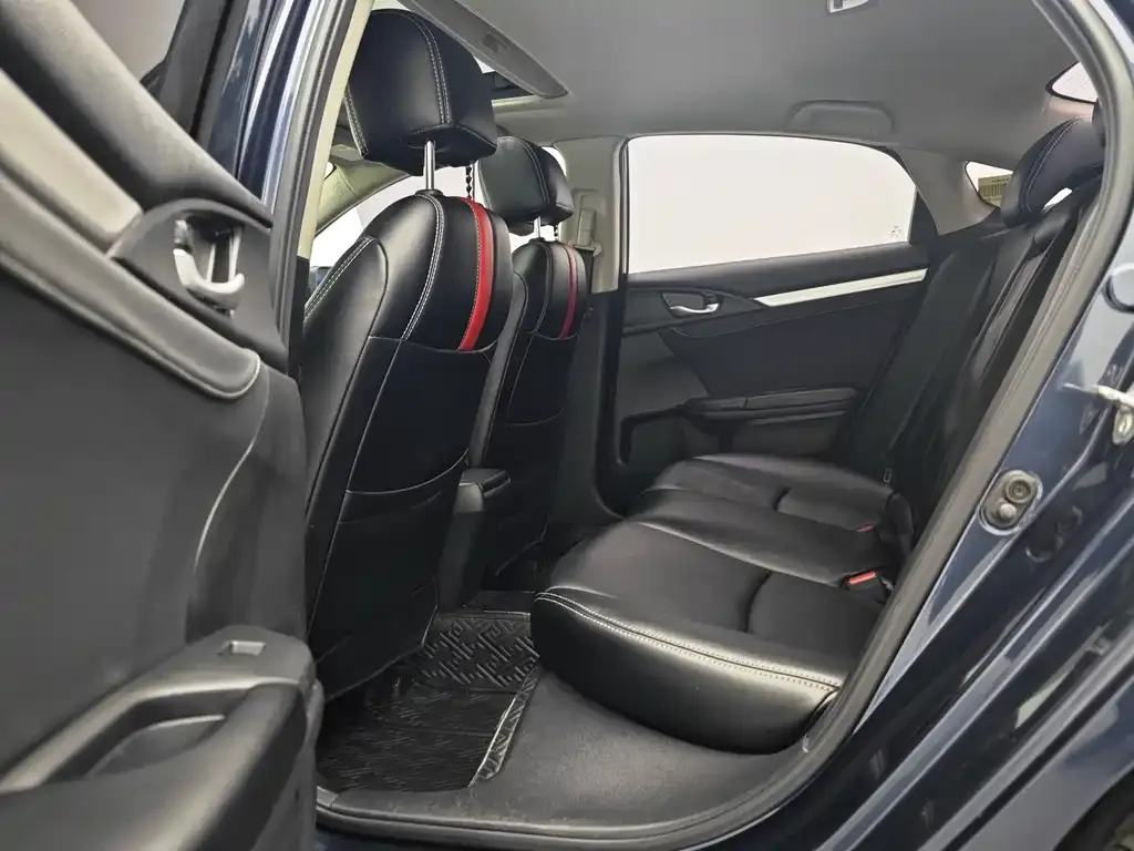 Honda Civic — фото 7