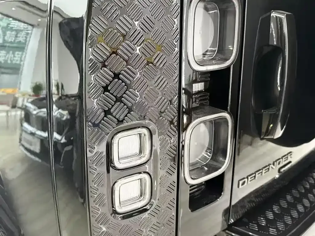 Land Rover Defender 2023 из CN, фото 8