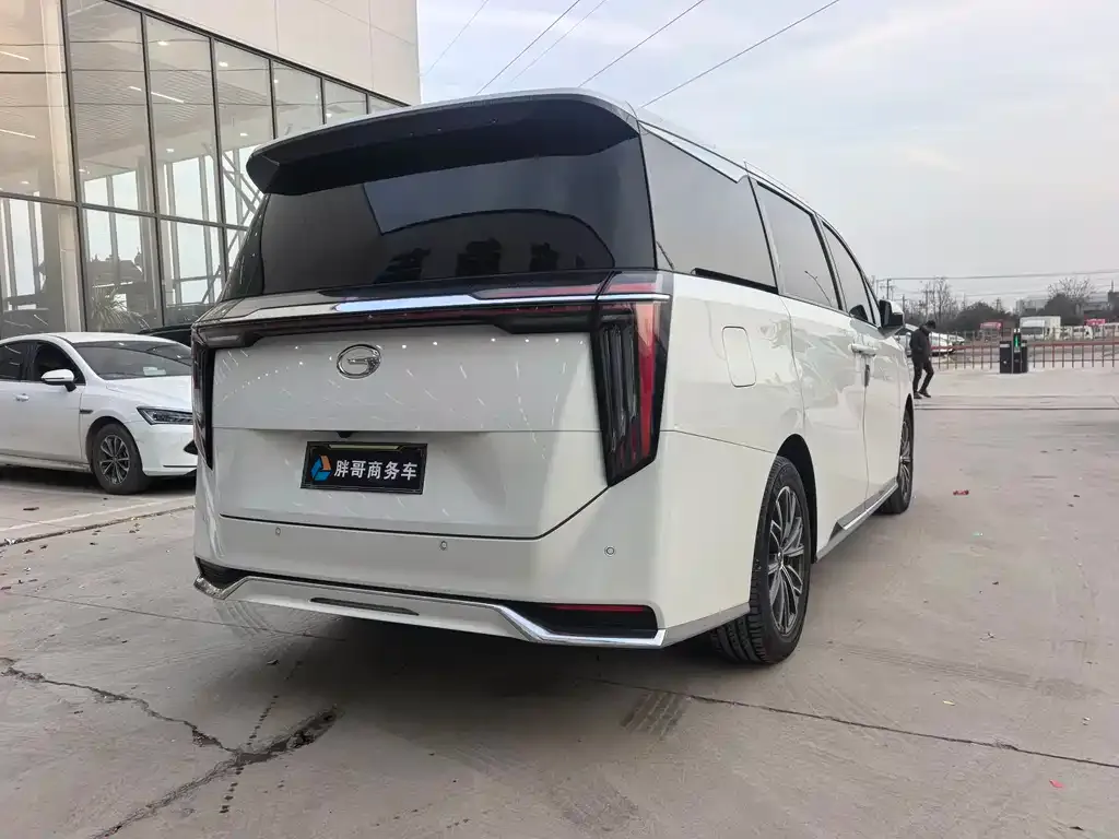 GAC Motor Trumpchi M8 — фото 8