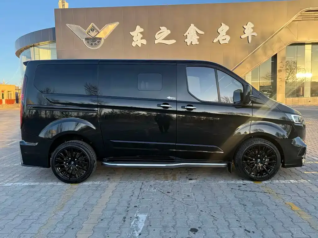 Ford Tourneo 2024 из CN, фото 9