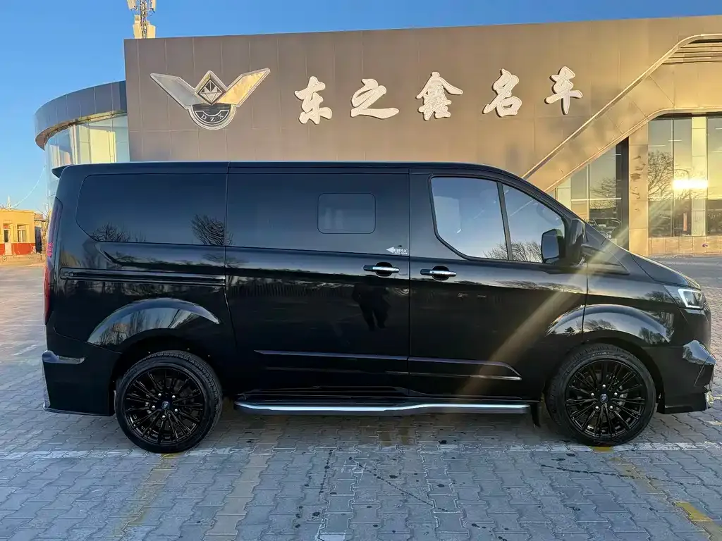 Ford Tourneo 2024 из CN, фото 6