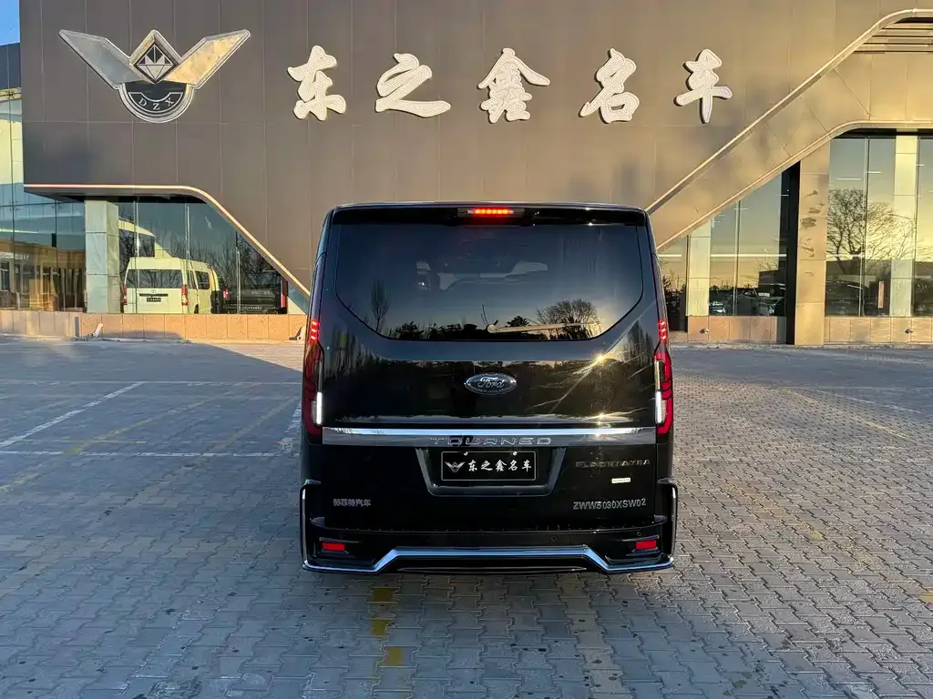 Ford Tourneo 2024 из CN, фото 8