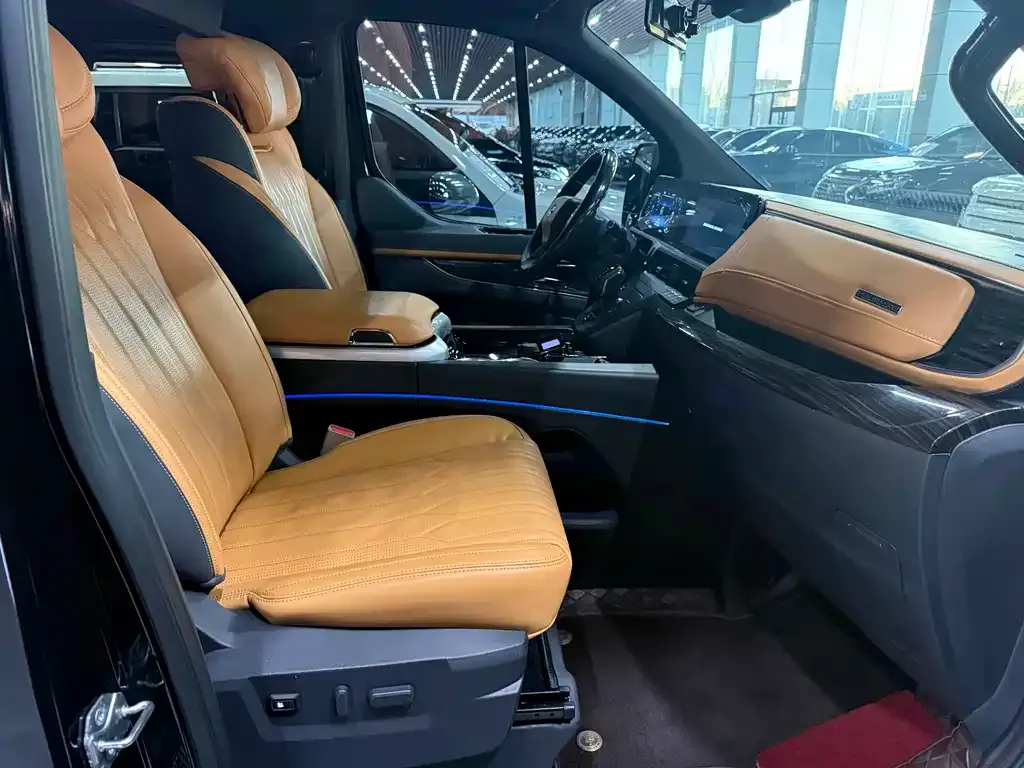 Ford Tourneo 2024 из CN, фото 5