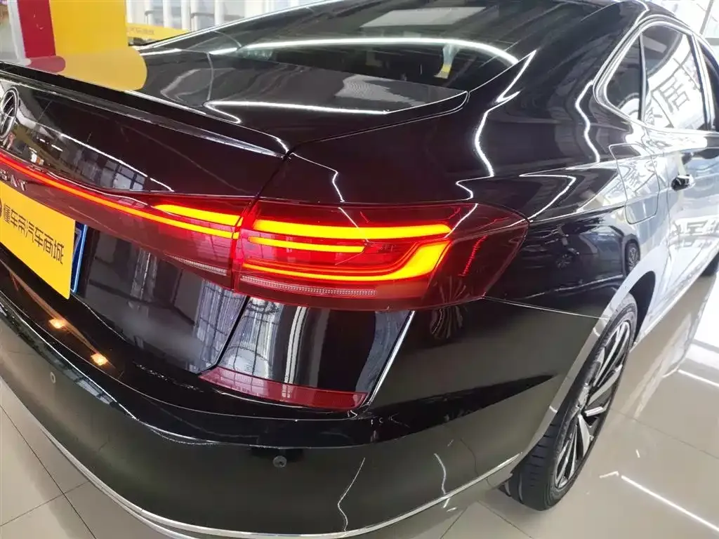 Volkswagen Passat 2022 из CN, фото 7