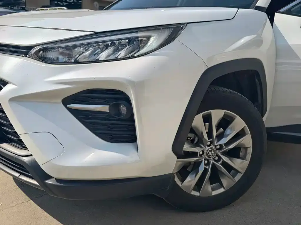 Toyota Wildlander 2023 из CN, фото 2
