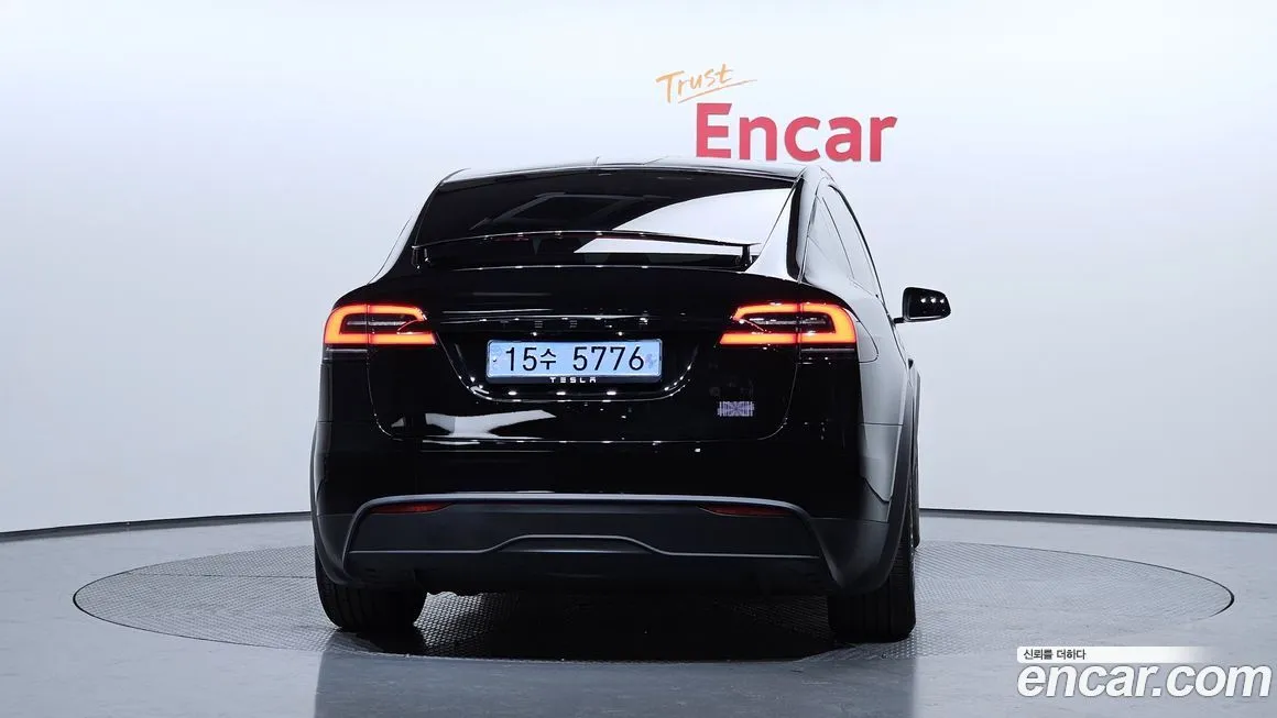 Tesla Model X 2024 из KR, фото 5