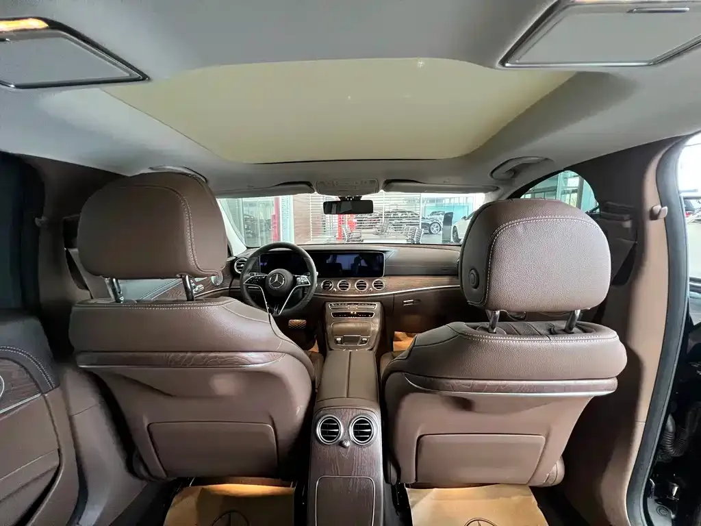 Mercedes-Benz E-Class 2023 из CN, фото 5