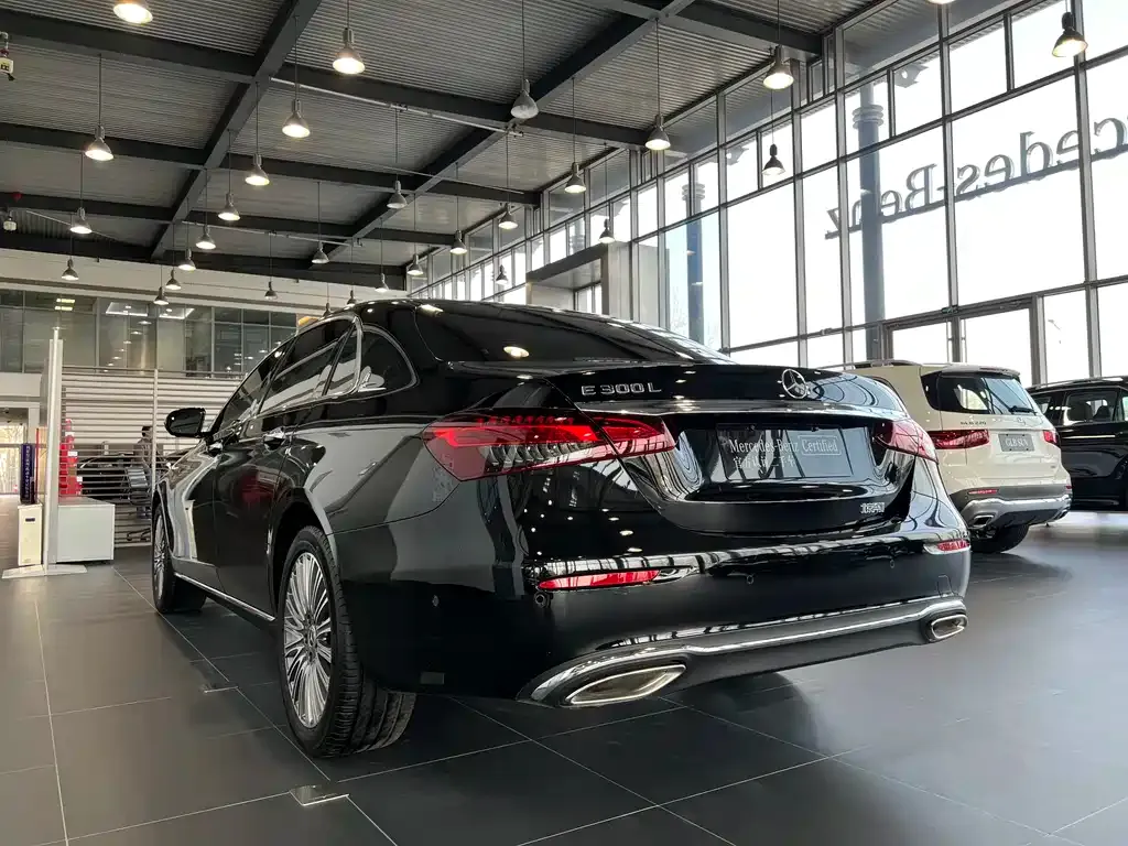 Mercedes-Benz E-Class 2023 из CN, фото 8