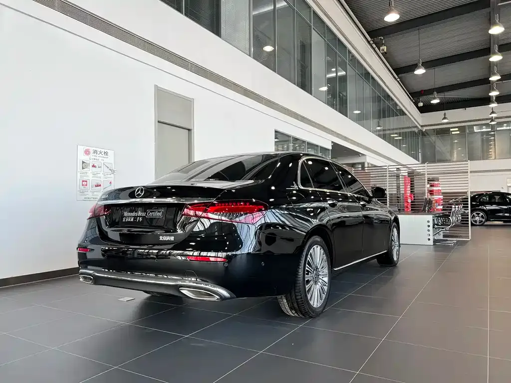 Mercedes-Benz E-Class 2023 из CN, фото 4