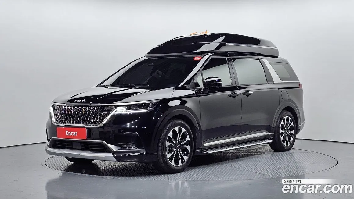 Kia Carnival — фото 1