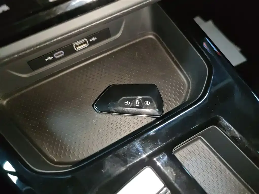 Volkswagen Lamando 2023 из CN, фото 9