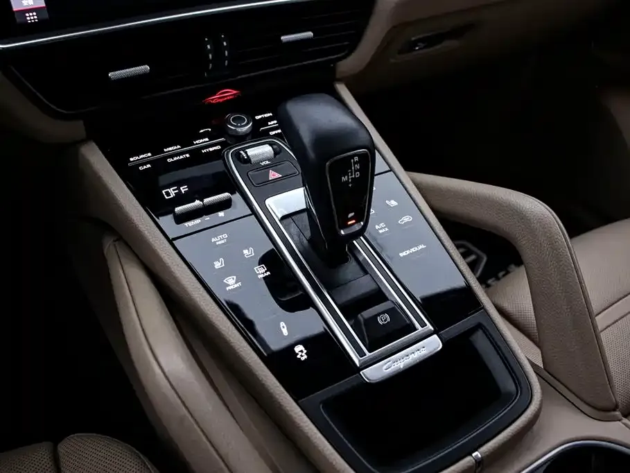 Porsche Cayenne Hybrid 2021 из CN, фото 8