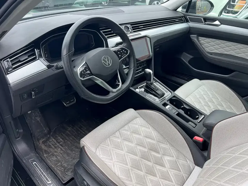 Volkswagen Magotan 2023 из CN, фото 5
