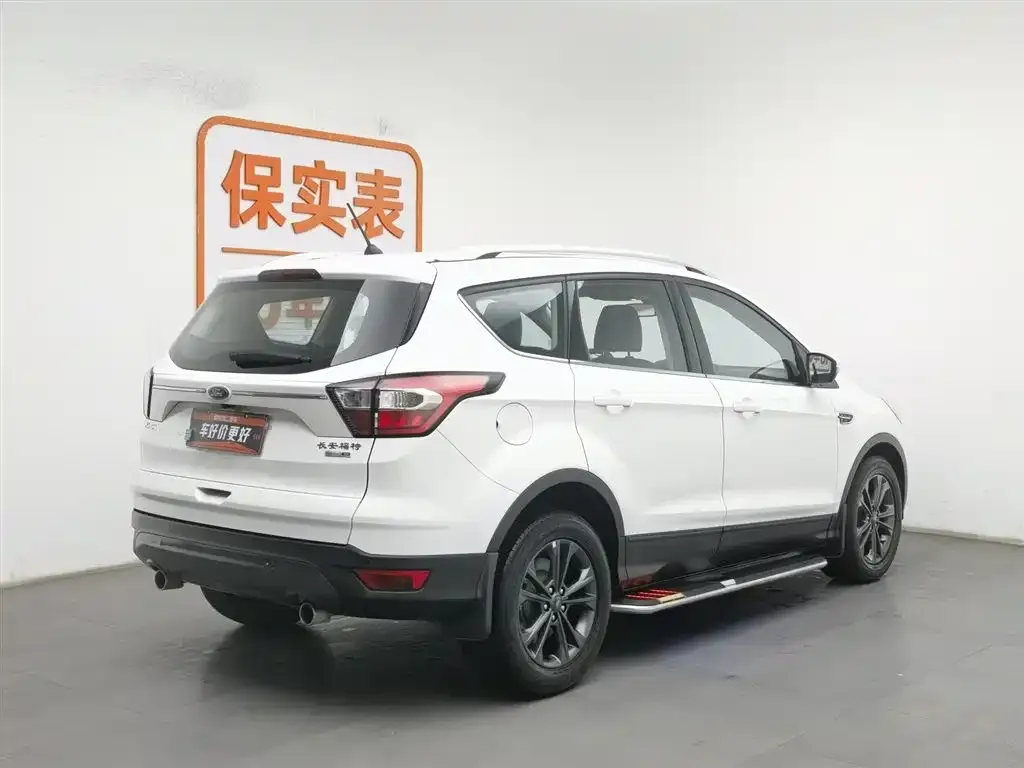 Ford Kuga 2021 из CN, фото 2