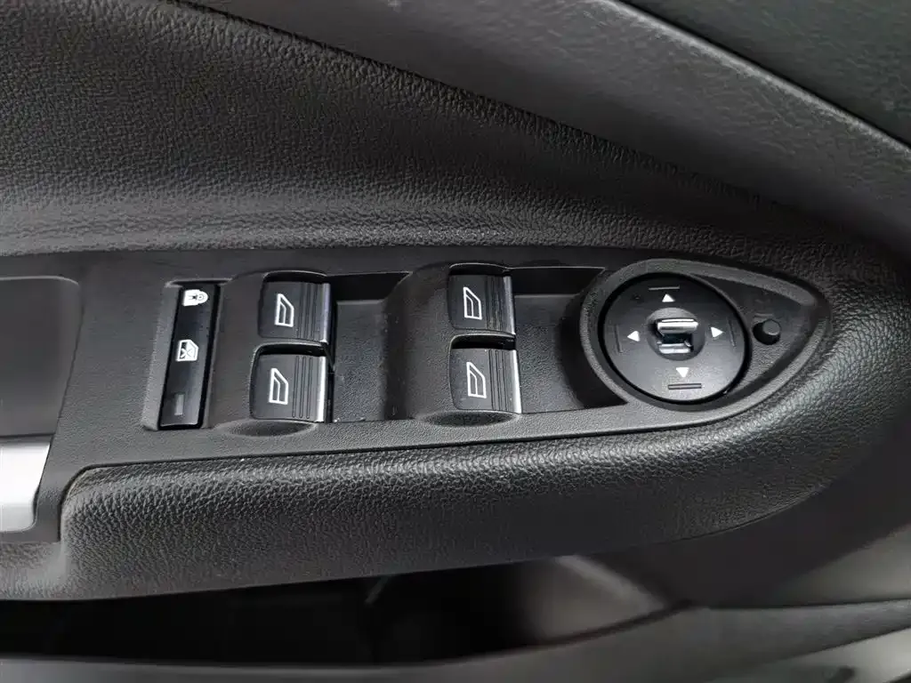Ford Kuga 2021 из CN, фото 8
