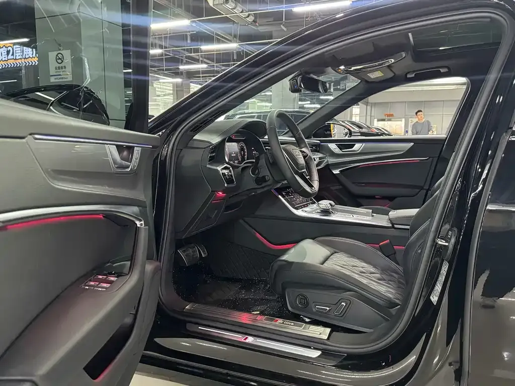Audi A6L 2026 из CN, фото 5