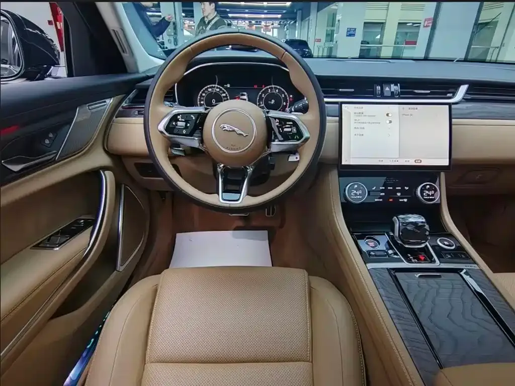 Jaguar XFL 2025 из CN, фото 7
