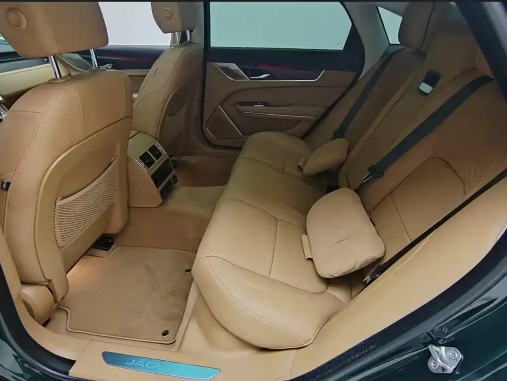 Jaguar XFL 2025 из CN, фото 5