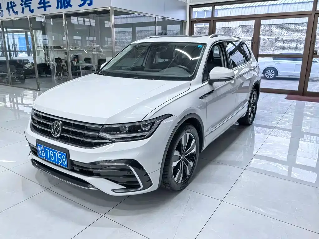 Volkswagen Tiguan L 2021 из CN, фото 1
